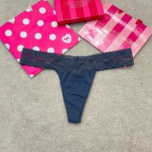 VTG Victoria's Secret Gray lace Trim Cotton low rise thong panties VS Medium M